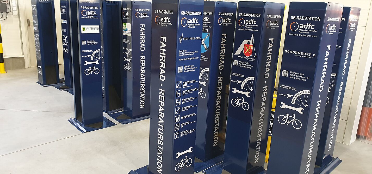Fahrrad-Service-Säulen des ADFC Rems-Murr -