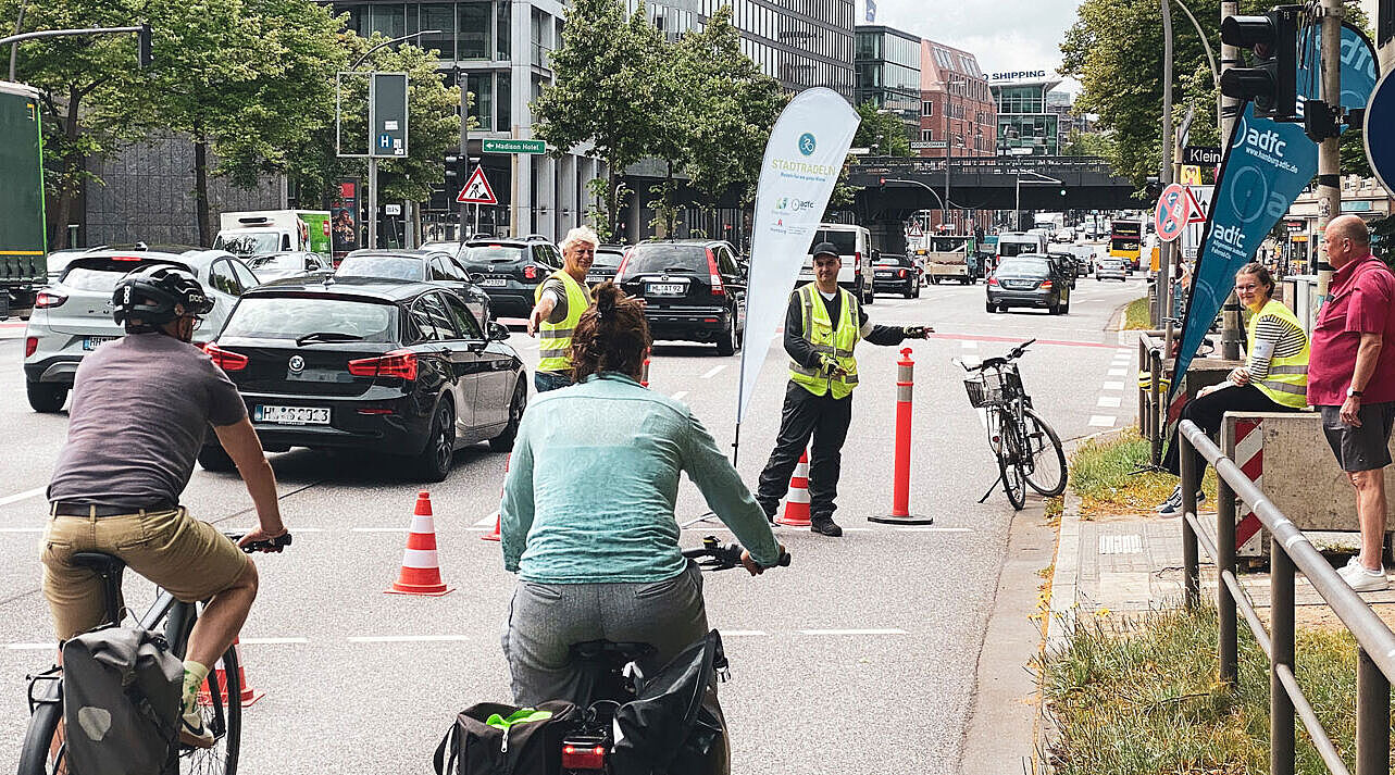 Popup-Bikelane Willy-Brandt-Straße