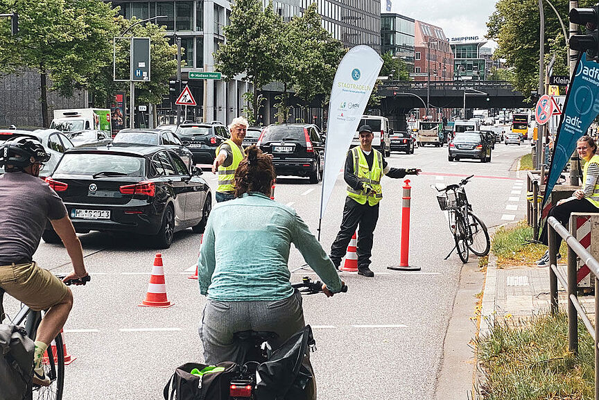 Popup-Bikelane Willy-Brandt-Straße Popup-Bikelane Willy-Brandt-Straße