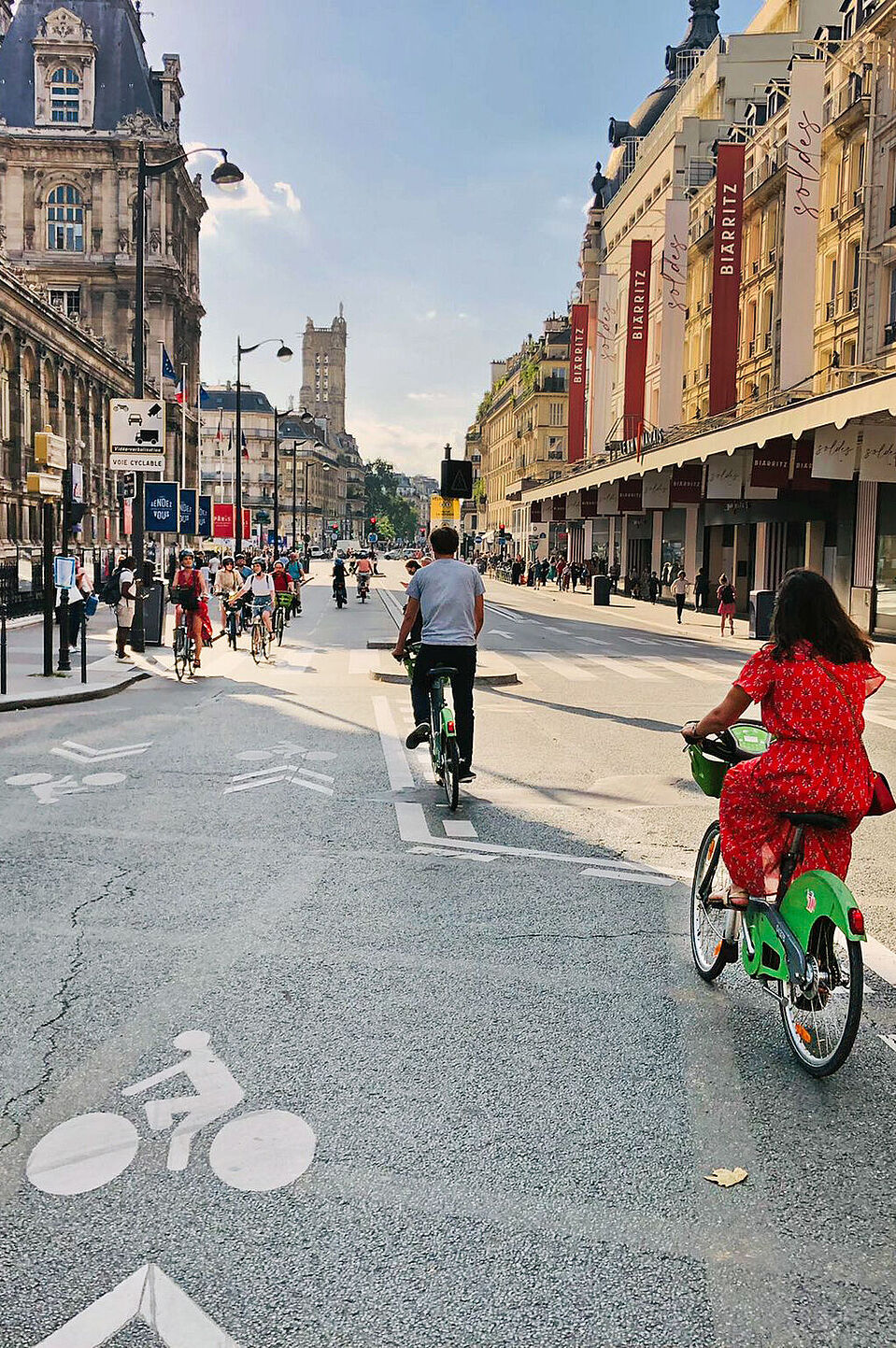 Rue de Rivoli in Paris Fahrradschnellstraße in Paris