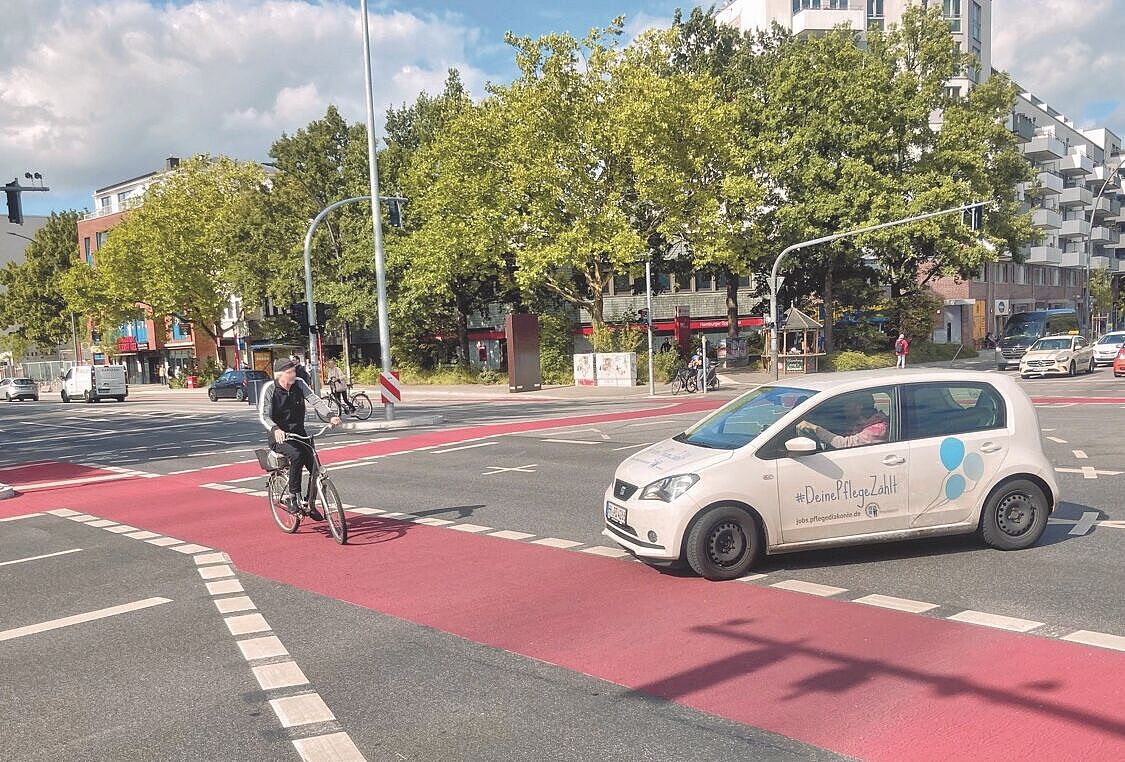 Kreuzung Holstenstraße/Max-Brauer-Allee