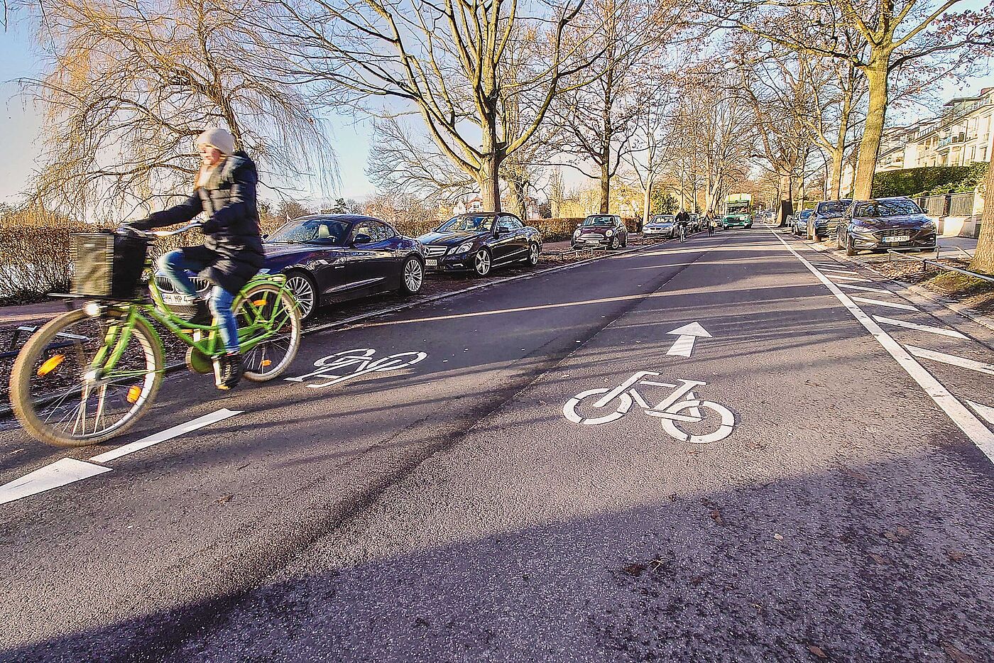 Bellevue - Fahrradstraße mit Kraftfahrzeugverkehr