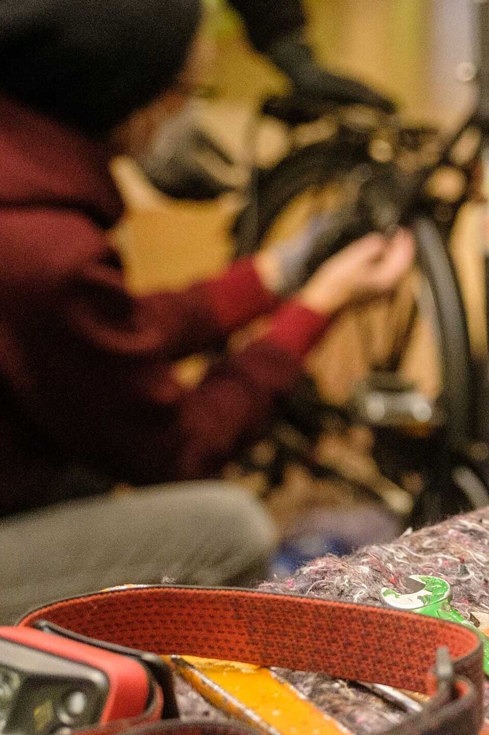 Reparaturseminar Teilnehmerinnen beim Reparaturseminar im adfc Hamburg