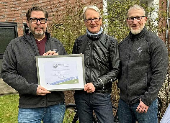 Zertifikatsüberabe:Fahrradfreundlicher Arebeitgeber an die Bürgschaftsbank Hamburg