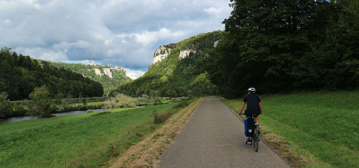 Auf Tour auf dem Donau Radweg Auf Tour auf dem Donau Radweg